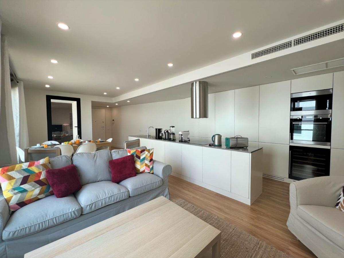 Faro Design 4 By Homing Apartment Bagian luar foto