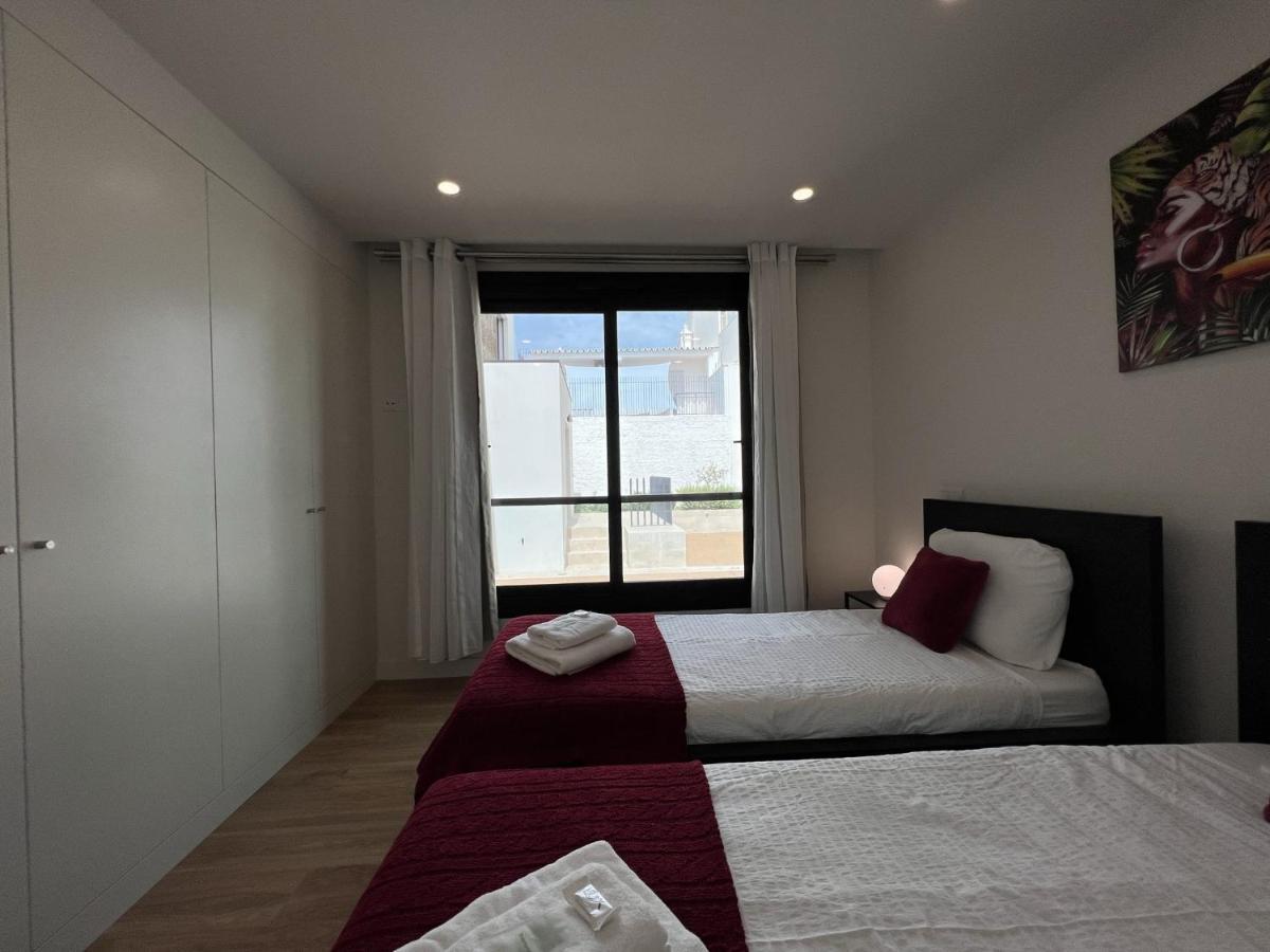 Faro Design 4 By Homing Apartment Bagian luar foto