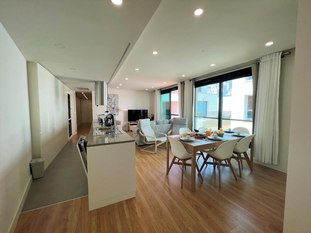 Faro Design 4 By Homing Apartment Bagian luar foto