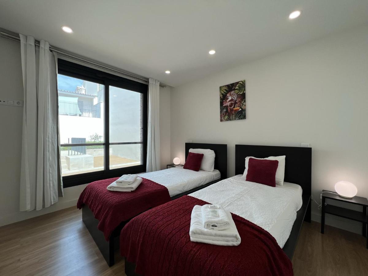 Faro Design 4 By Homing Apartment Bagian luar foto